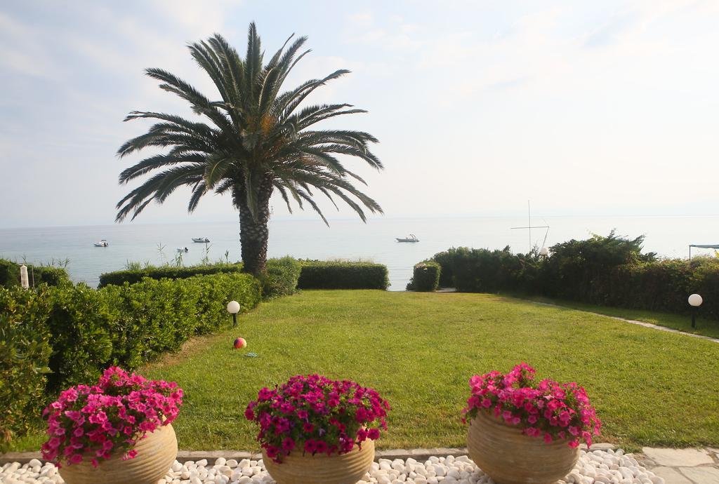 Beach Front Chanioti Polychrono Dış mekan fotoğraf